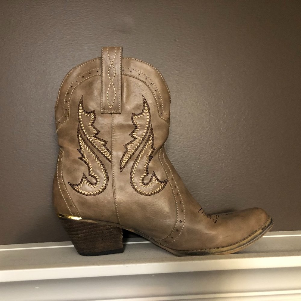 Womens Boots size 10 - Picture 3 of 6